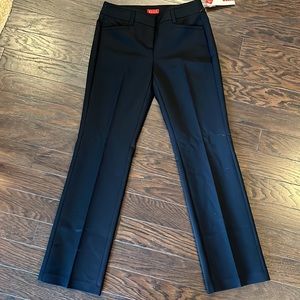 NWT Elle Slim Boot Cut Ladies Black Dress Pants. Size 6.